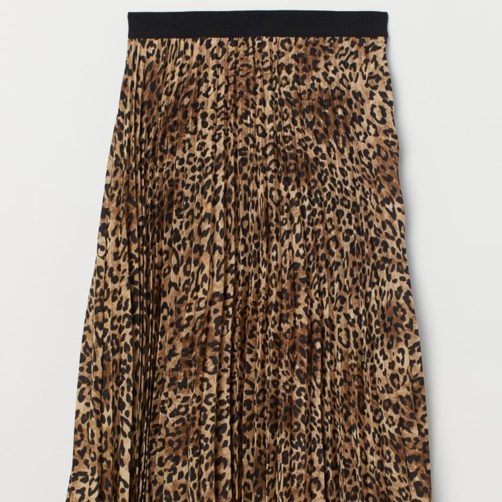 H&M Leopard Print Pleated Skirt XS